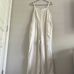 White romper with pockets SIZE M